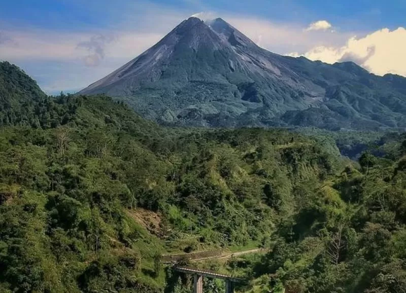 gunung merapi