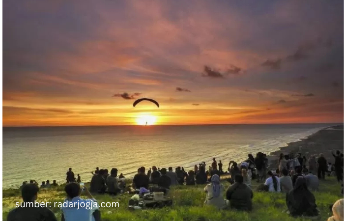 bukit paralayang jogja