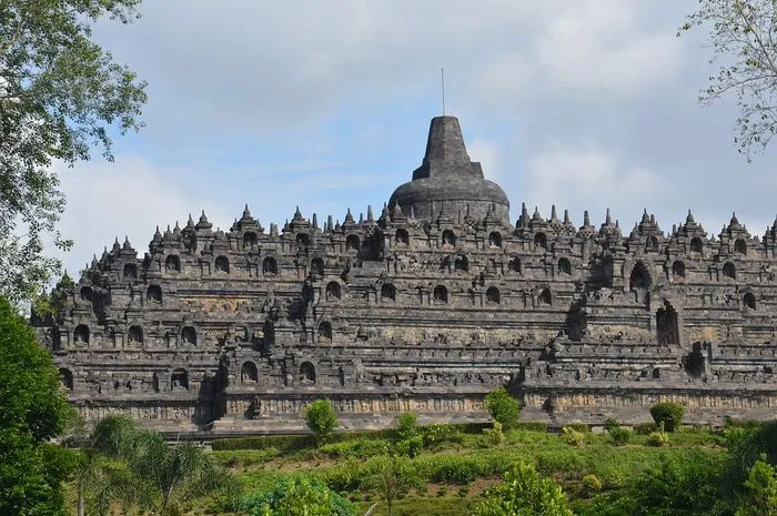 Destination Pakistan candi borobudur
