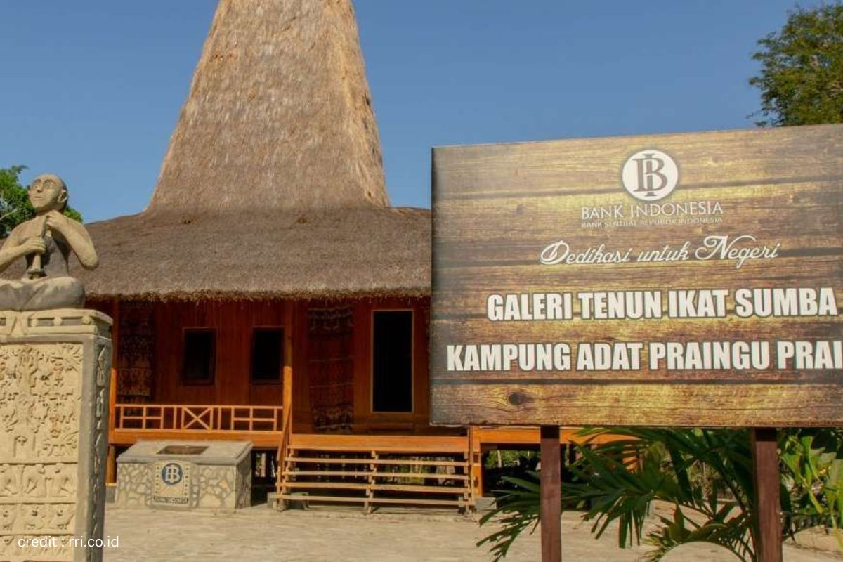 Kampung Adat Prailiu