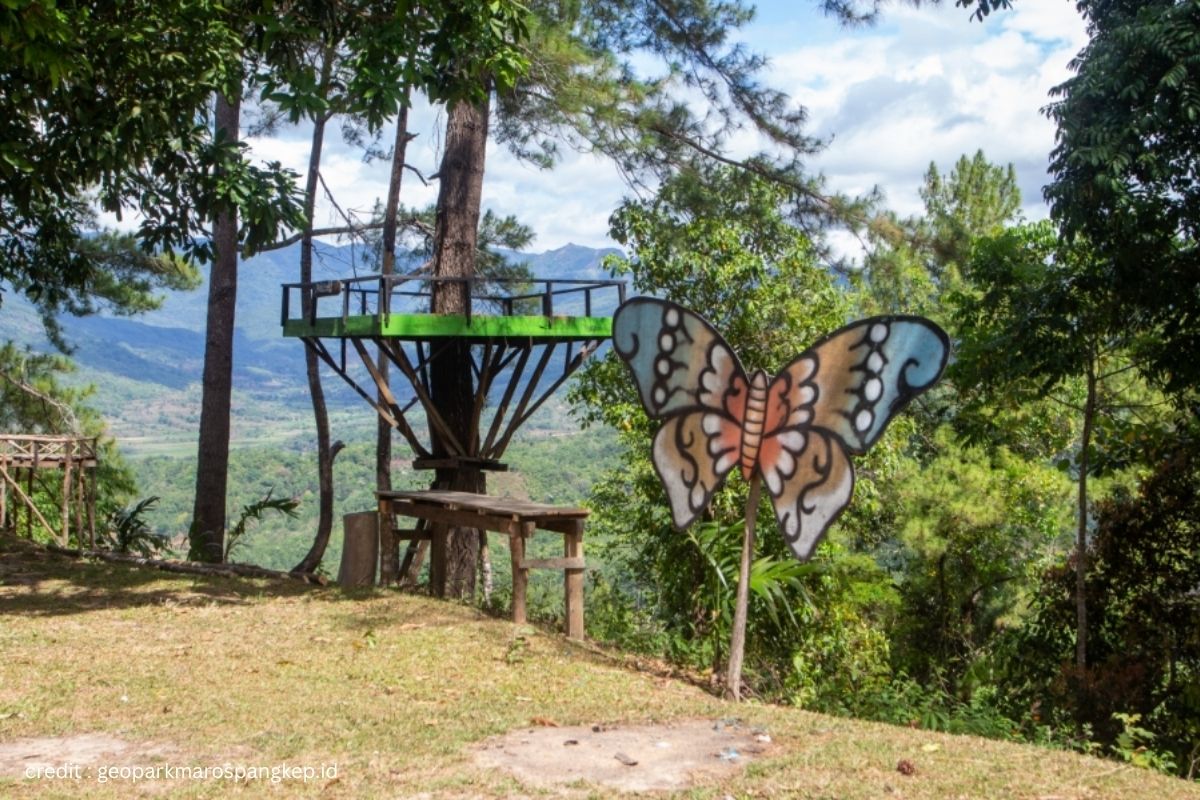 Puncak Makkaroewa Maros