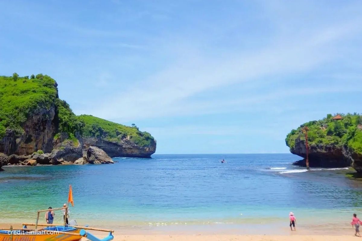 pantai gesing gunung kidul