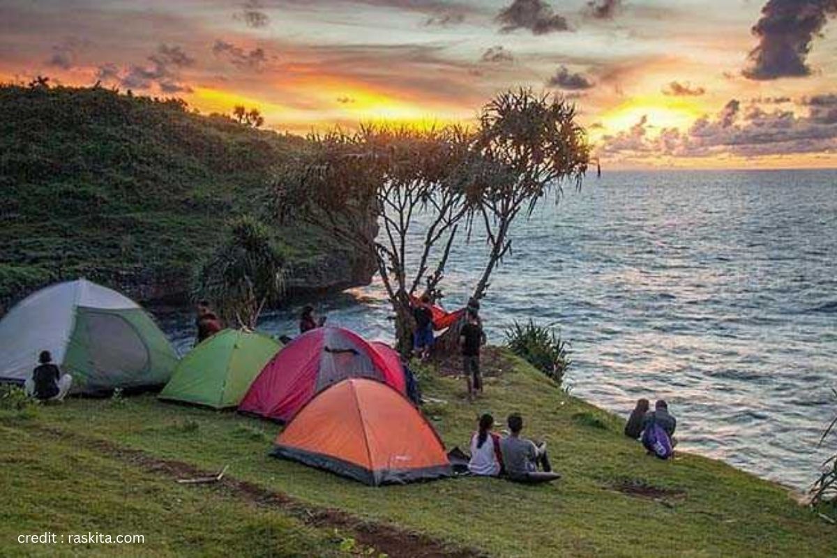 Pantai Kesirat Yogyakarta