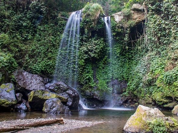 air terjun grenjengan kembar