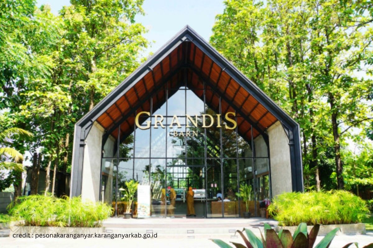 grandis barn karanganyar