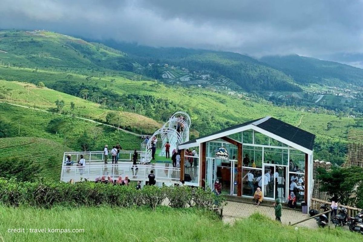 kemuning sky hills solo