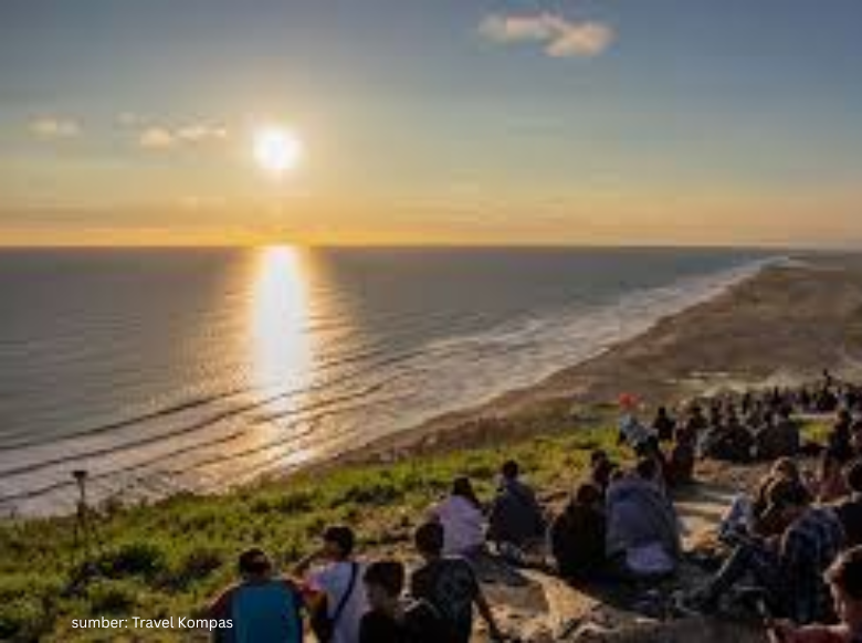 Bukit Paralayang Watugupit
