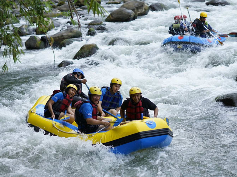 rafting sungai elo