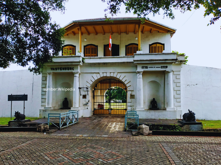 benteng fort vastenburg