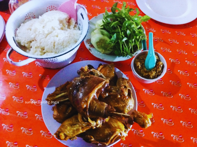 ayam goreng jawa mbah cemplung